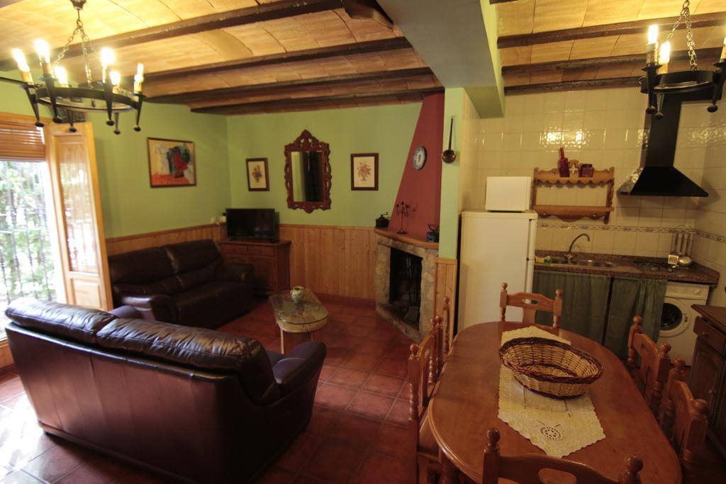 Mesoncillo Neo Villa Hornos Bagian luar foto