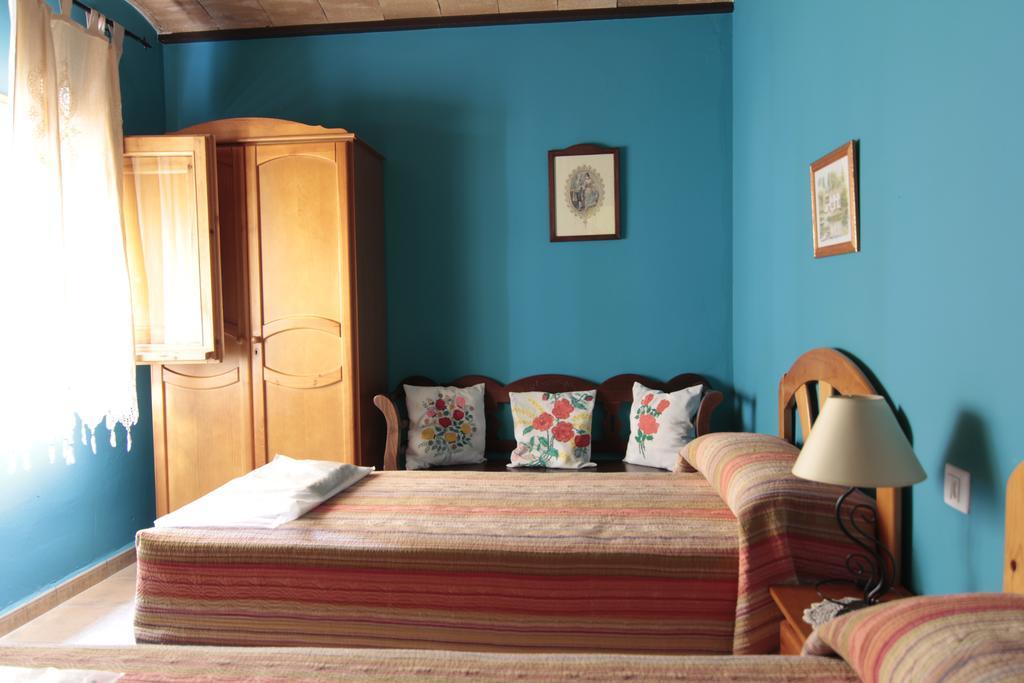 Mesoncillo Neo Villa Hornos Bagian luar foto